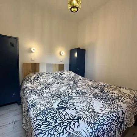 : Appt 2p Cabine, Clim, Piscine - Fr-1-226-307 Apartment *